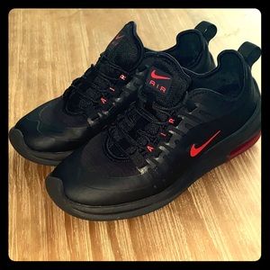 Nike Men’s Air Max Axis Premium Sz 8 Blk/RedNO BOX